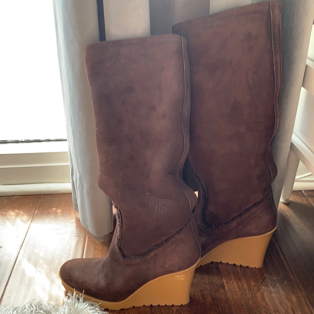 Gucci fur boots